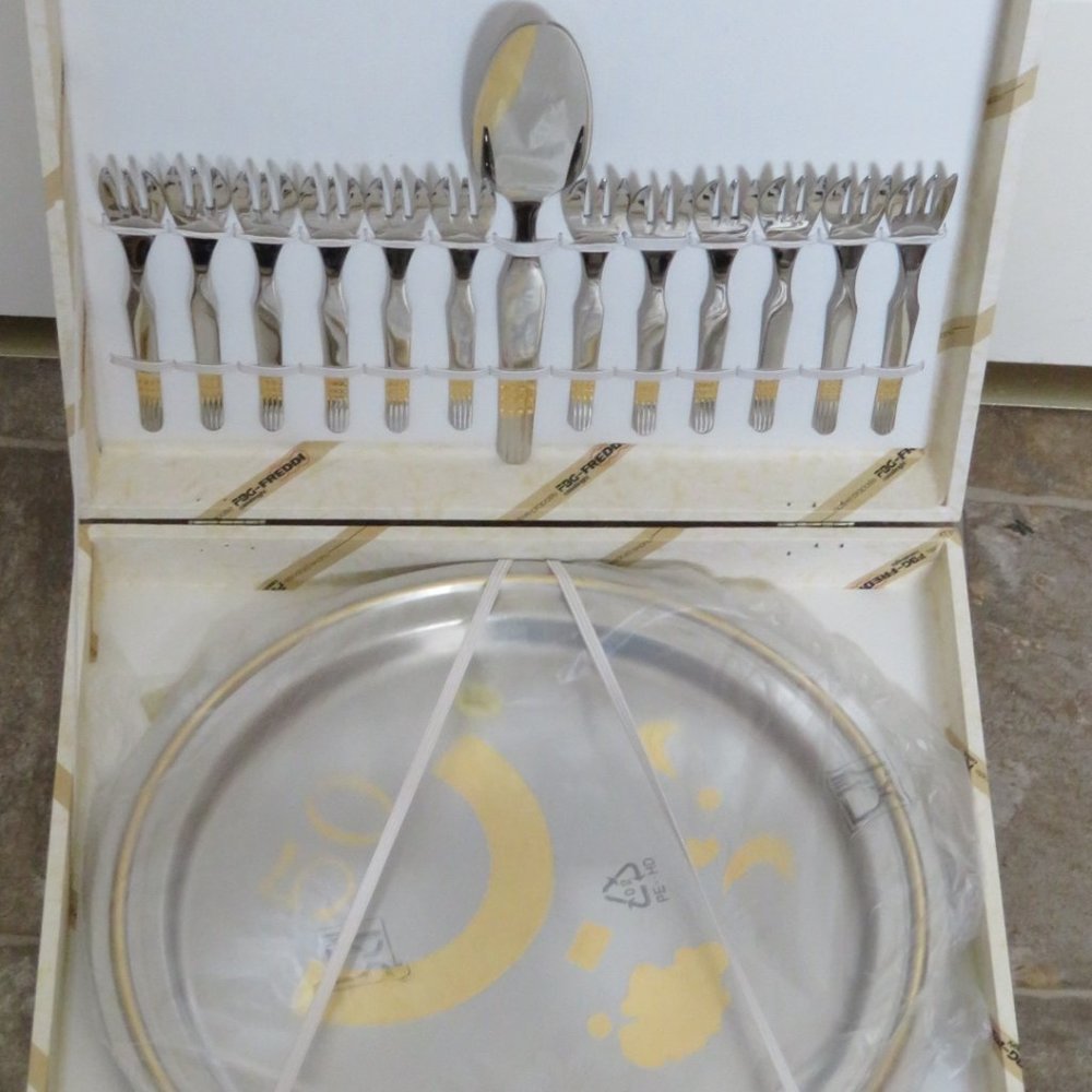 NWOT Casalinghi ITALY 50th Anniversary Cake Plate & Service 18K Gold Vtg (K164)
